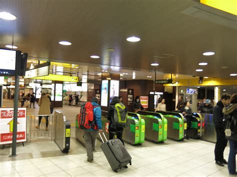 浜松町駅 駐車場 なぜかここで宇宙人の会議が開かれる