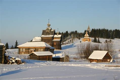 「羊飼いの少年」：神秘的な光と静寂に包まれたロシアの田園風景！